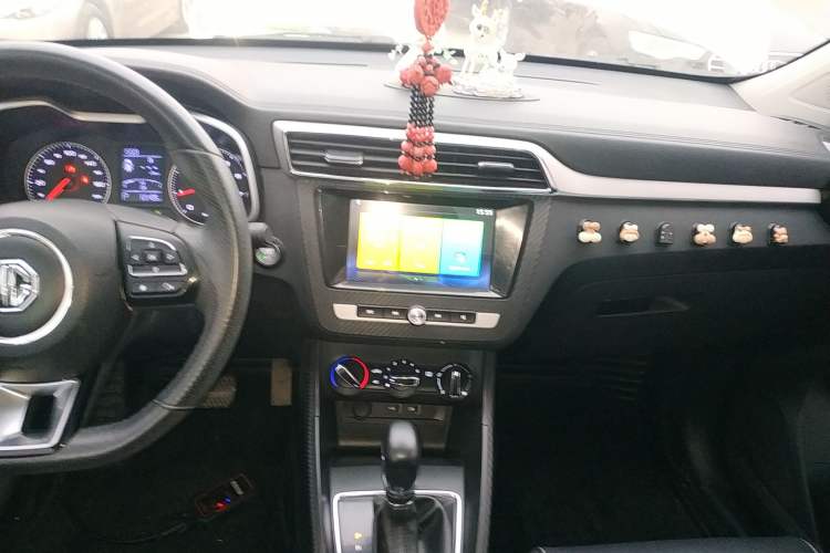 Used MG ZS 2018 1.5L Automatic Luxury Edition China V Standard
