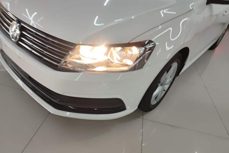 Used Volkswagen Lavida 2017 1.6L Automatic Fashion Edition
