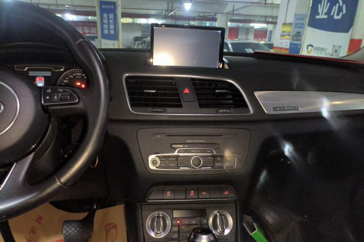 Used Audi Q3 2015 35 TFSI quattro Technology Edition
