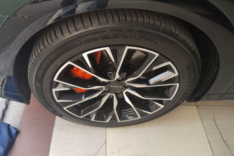 Used Zeekr 7X 2025 100kWh Long-Range All-Wheel Drive Intelligent Driving Version