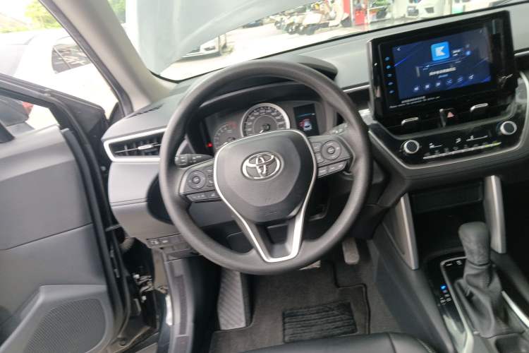 Used Toyota FRONTLANDER 2022 2.0L CVT Leading Edition
