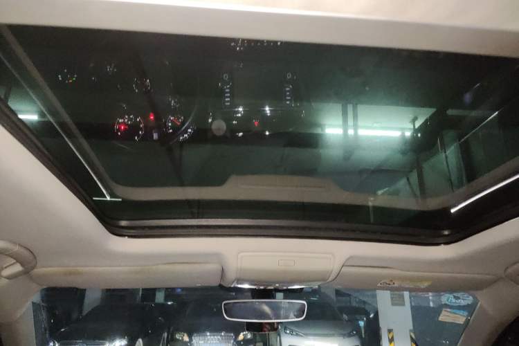 Used Volkswagen Tiguan L 2018 330TSI Automatic Two-Wheel Drive Luxury Edition
