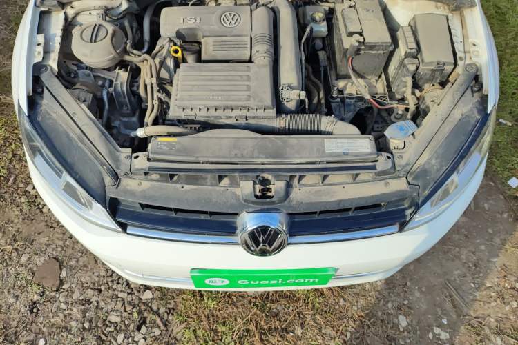 Used Volkswagen Golf 2015 1.4TSI Automatic Comfort Model
