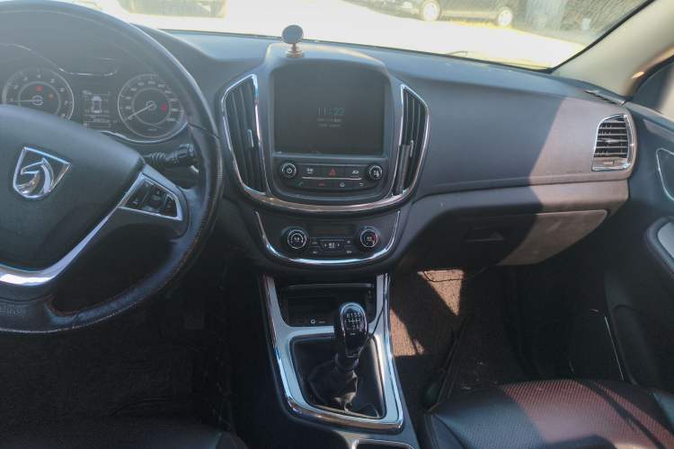 Used Baojun 560 2016 1.5T Manual Luxury Version
