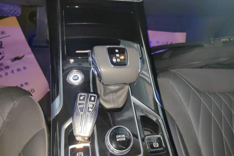 Used Hongqi HS5 2022 2.0T Smart Connect Flagship All-Wheel-Drive Version
