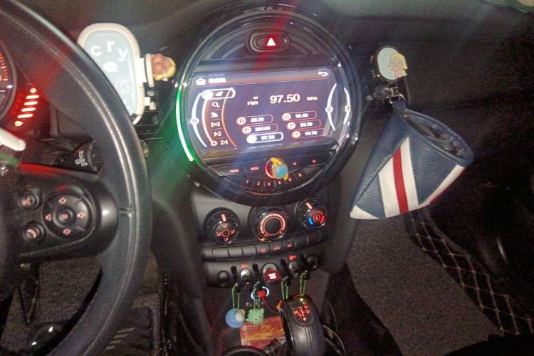 Used  MINI 2014 1.2T ONE+
