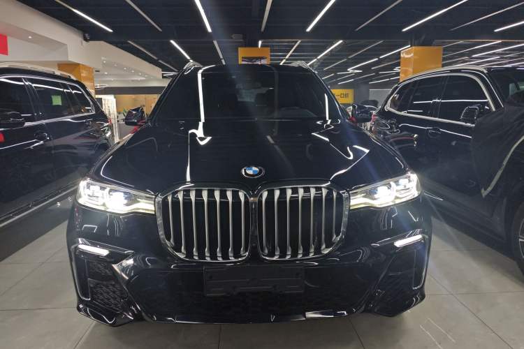 Used BMW X7 2021 xDrive40i Luxury M Sport Package
