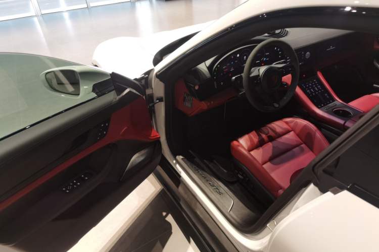 Used Porsche Taycan 2022 Taycan GTS
