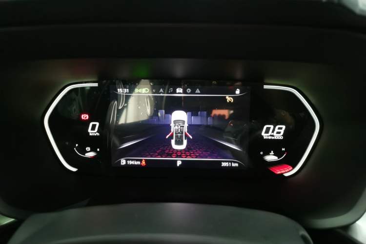 Used MG 5 2022 300TGI DCT Chao Yue Luxury Edition
