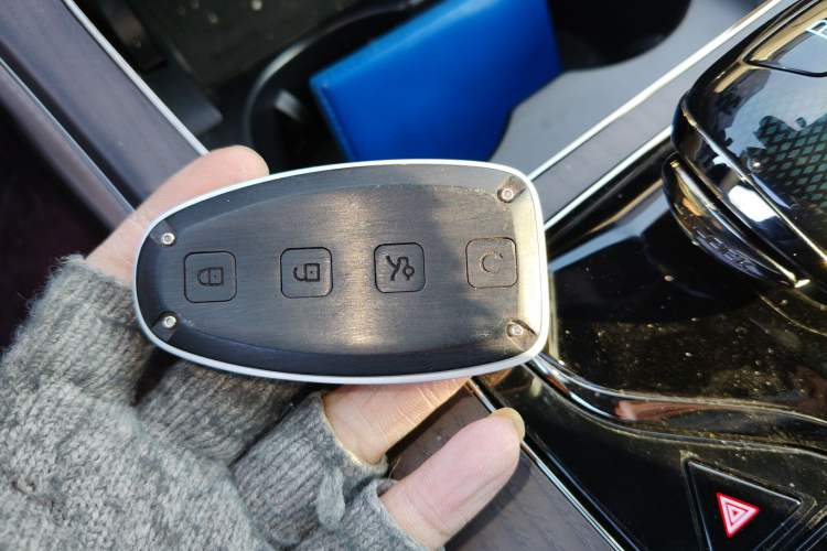 Used BYD Han 2024 EV Glory Edition 610 km All-Wheel Drive "Tian Shen Zhi Jia" Intelligent Driving Model