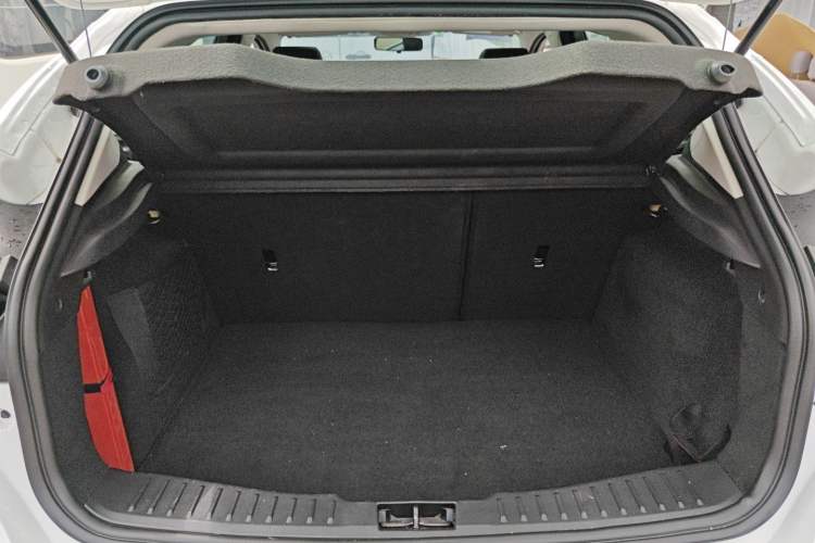 Used Ford Focus 2020 Hatchback Classic 1.5L Automatic Trendy Model
