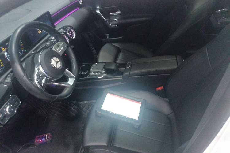 Used Mercedes-Benz A-Class 2022 Restyled A 200 L Sport Sedan Fashion Version
