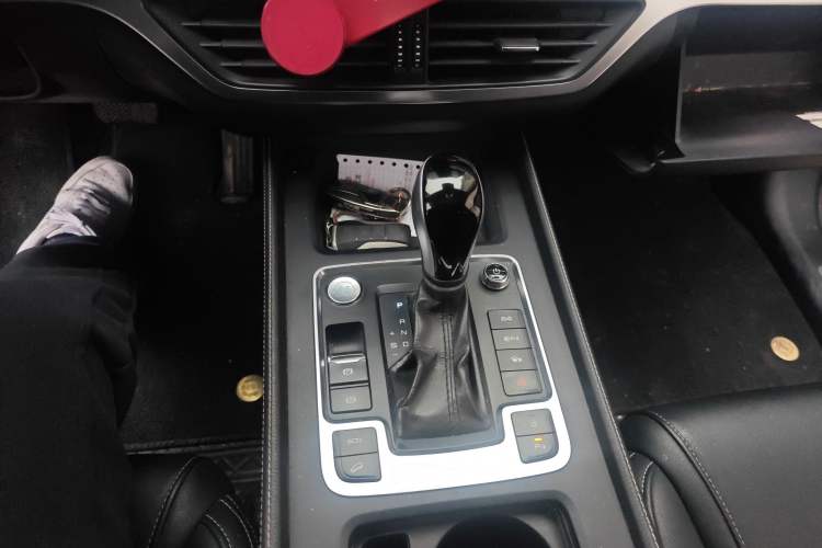 Used BYD Tang 2019 2.0T Automatic SmartConnect Luxury 7-Seater China VI Standard