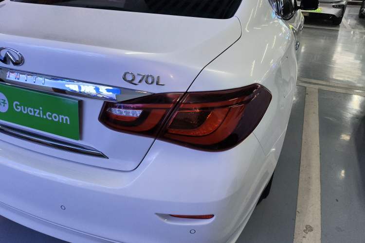 Used Infiniti Q70 2015 Q70L 2.5L Elite Edition
