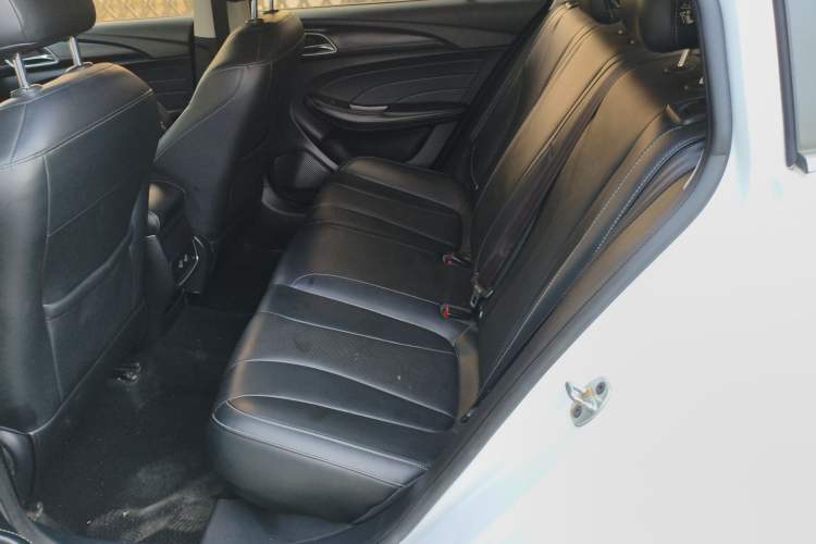 Used Roewe i5 2019 1.5L Automatic 4G Connected Langhao Edition
