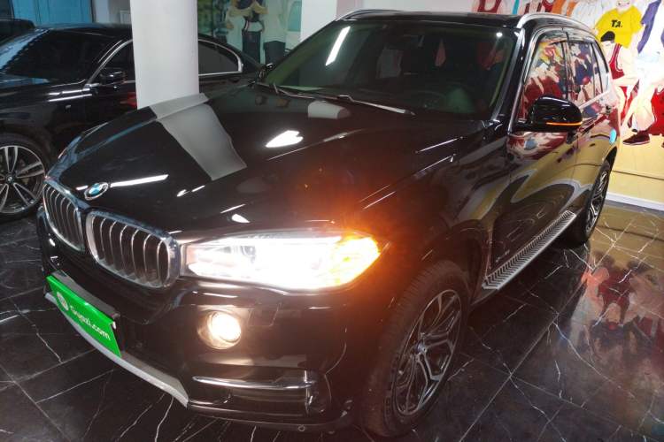 Used BMW X5 2018 xDrive28i
