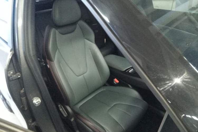 Used Geely Auto Emgrand X7 Sport 2024 1.5TD Smart Connect+
