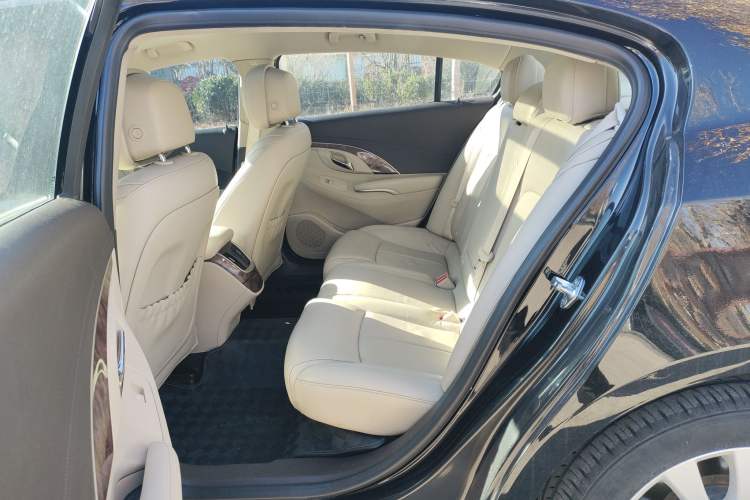 Used Buick LaCrosse 2013 2.4L SIDI Leading Comfort Version
