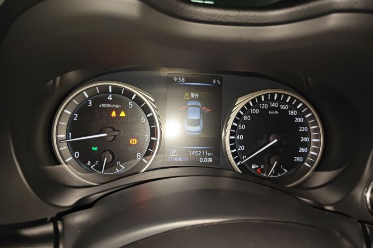 Used Infiniti Q50L 2018 2.0T Enjoyment Version China VI Standard
