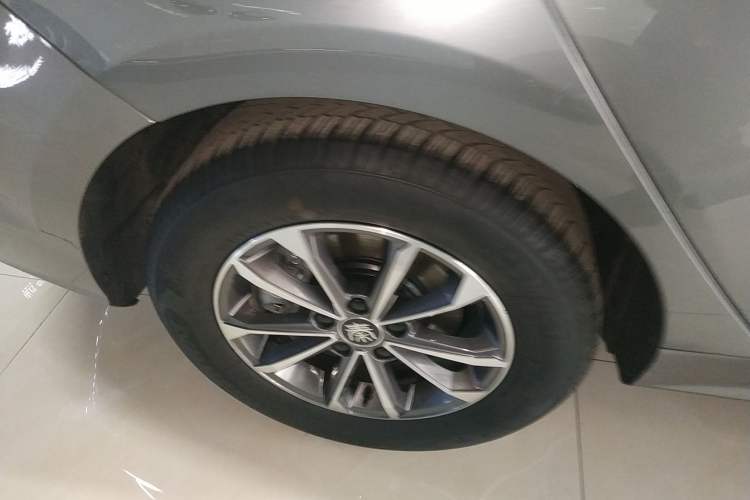 Used BYD Qin PLUS 2024 HONOR Edition DM-i 55KM Leading Model
