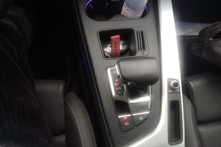 Used Audi A4L 2020 40 TFSI Luxury Dynamic Model
