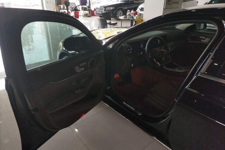 Used Mercedes-Benz E-Class 2021 E 300 L Stylish Model
