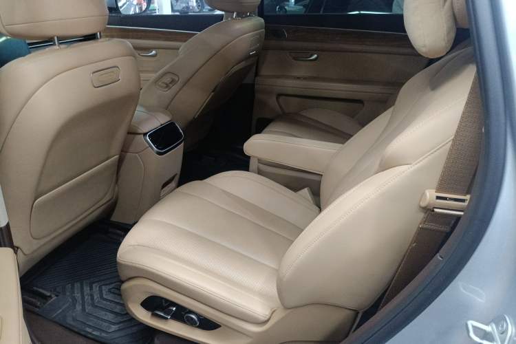 Used Hima AITO M7 2024 1.5T Intelligent Driving 4WD Ultra Version 6 Seats