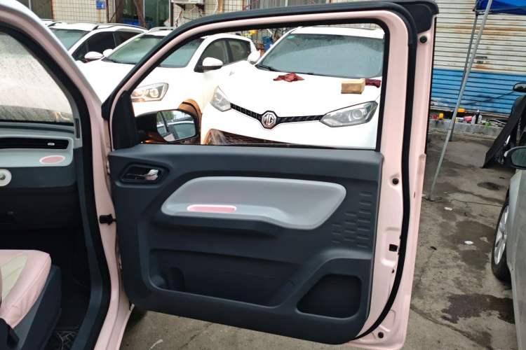 Used Wuling Hongguang MINIEV 2021 Macaron Fashion Model Lithium Iron Phosphate
