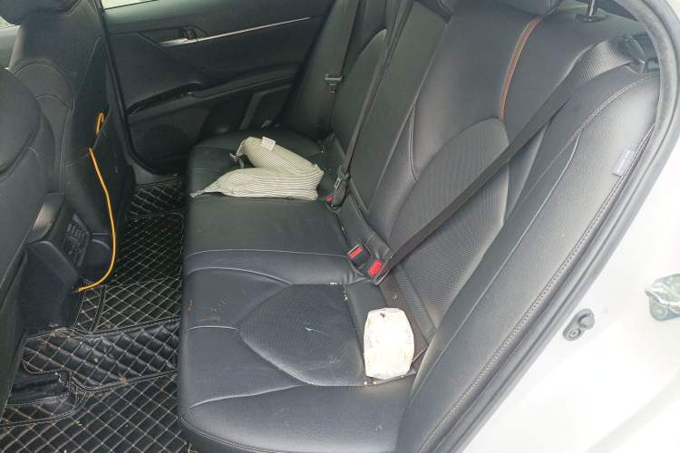 Used Toyota Camry 2019 Revised Version 2.0G Luxury Edition
