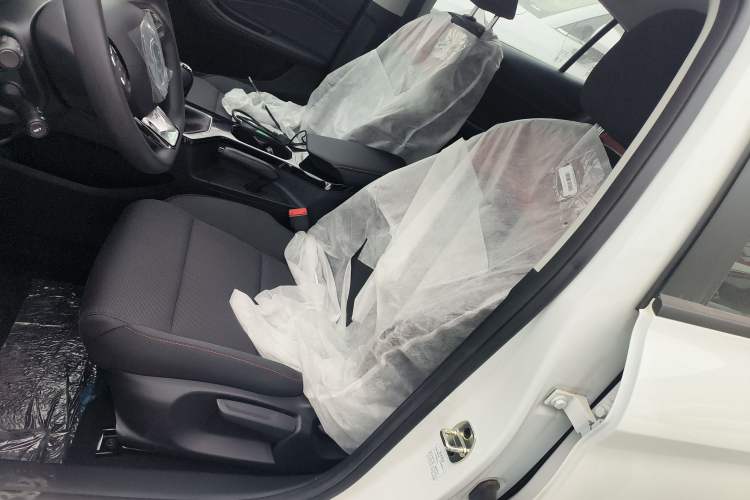 Used MG 5 2023 180 DVVT Manual Fashion Edition
