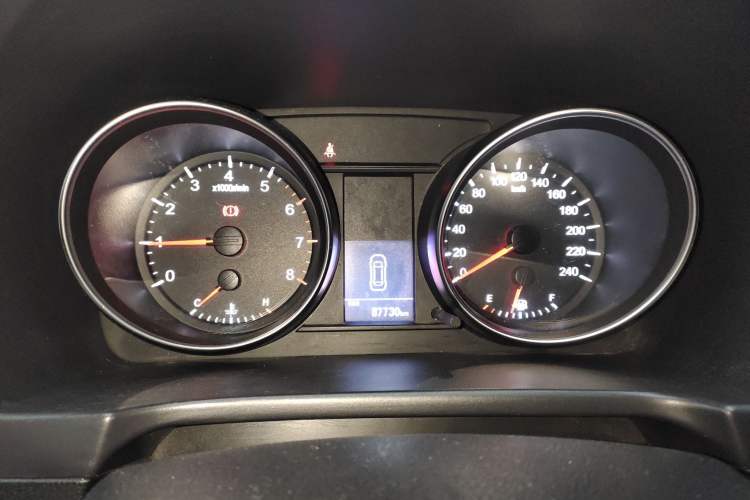 Used Haval H6 2016 Upgraded Model 1.5T Manual Two-Wheel Drive Urban Version