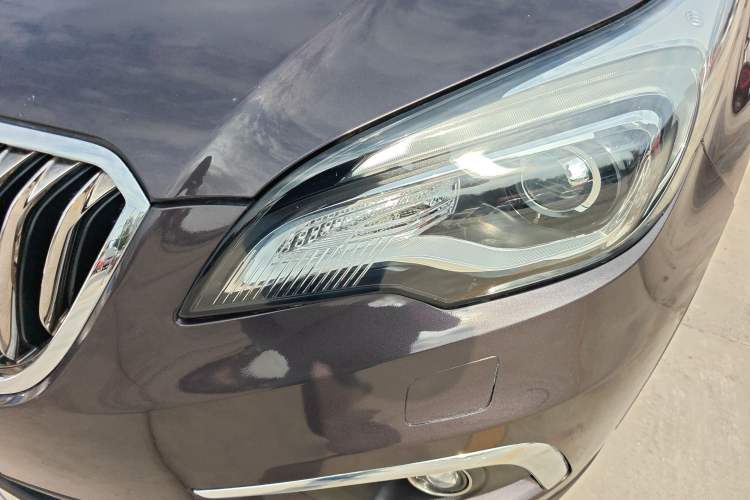 Used Buick Envision 2017 28T Four-Wheel Drive Elite Model
