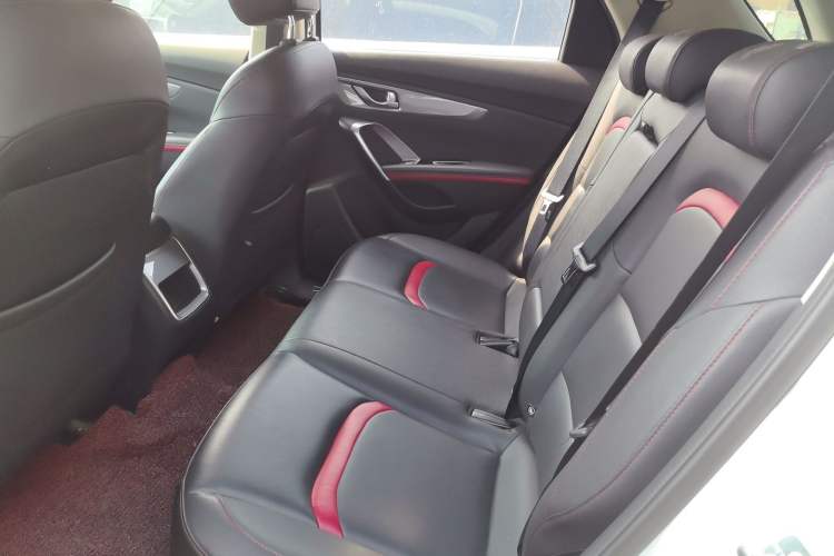 Used Changan CS55 2018 1.5T Automatic Colorful Edition China V Standard
