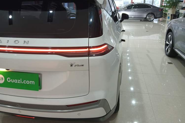 Used AION Y 2023 Younger Star Edition