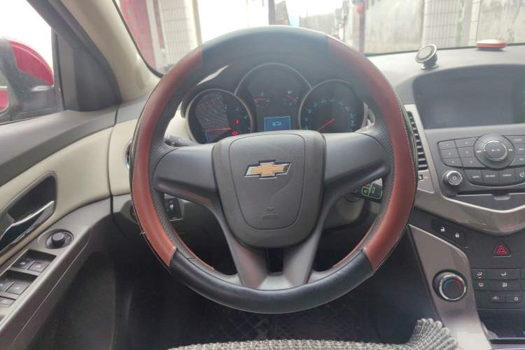 Used Chevrolet Cruze 2015 1.5L Classic SE MT