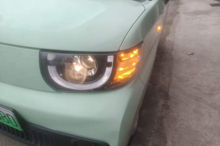 Used Chery QQ Ice Cream 2022 170km Sundae Phosphate Lithium-Ion