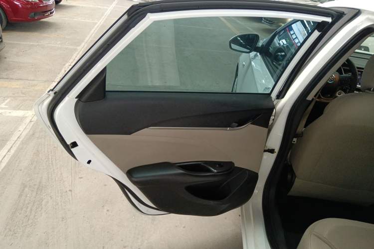 Used Buick GT 2015 15N Automatic Elite Version
