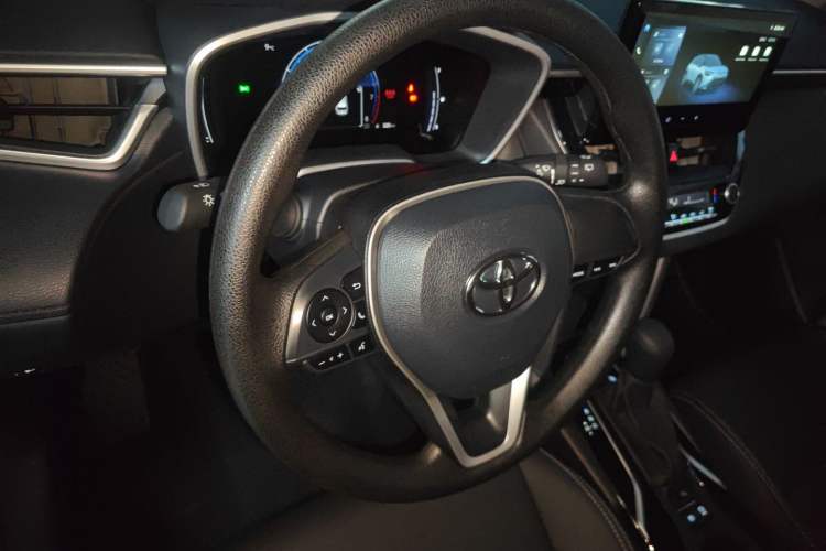 Used Toyota FRONTLANDER 2024 2.0L CVT Elite Plus Edition
