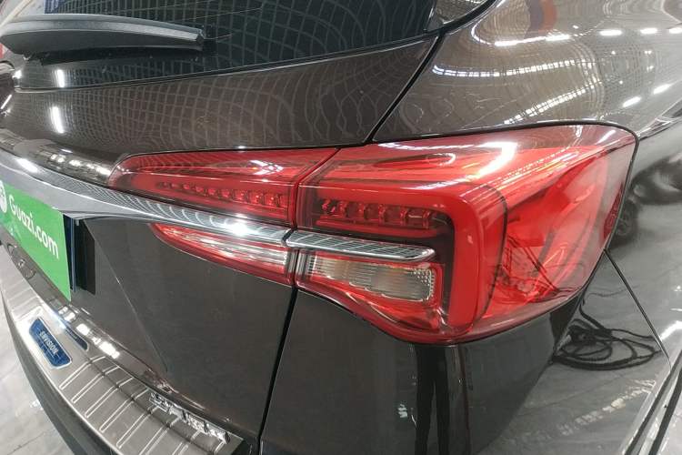 Used Buick Envision 2020 20T Two-Wheel Drive Leading Version
