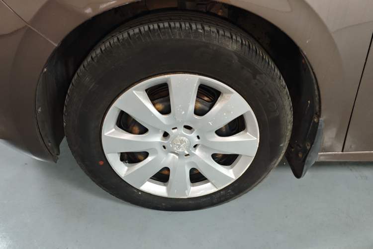 Used Peugeot 301 2014 1.6L Manual Comfort Edition