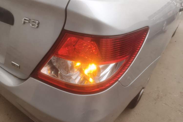 Used BYD F3 2012 Energy-Saving Model 1.5L Manual Comfort Version
