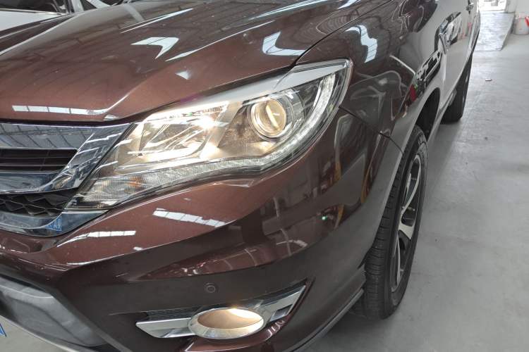Used BYD S7 2015 2.0T Automatic Prestige Model
