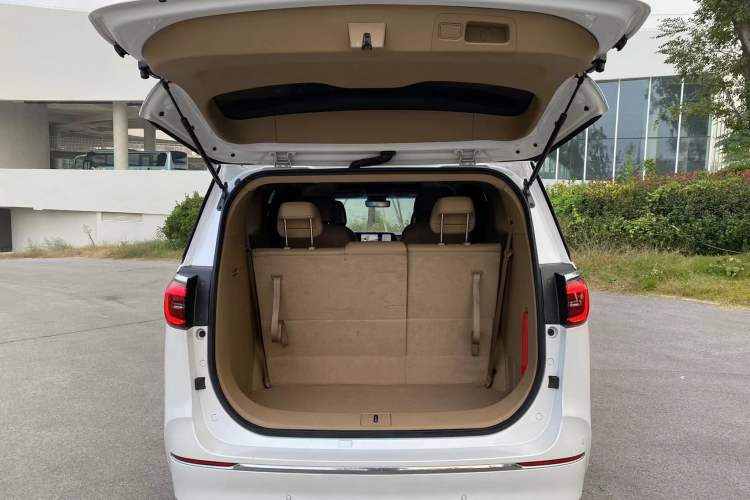 Used Buick GL8 2021 ES Land Cruiser 653T Luxury Edition
