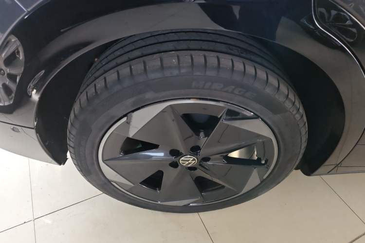 Used Volkswagen ID.UNYX 2024 Pro Long-Range Version
