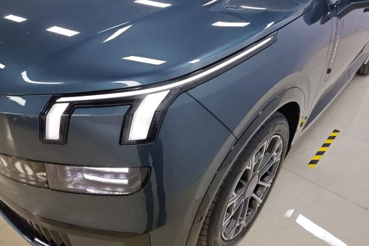 Used Lynk & Co 900 2025 2.0T Ultra
