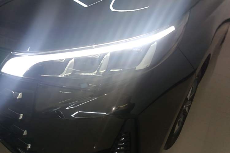 Used GAC Trumpchi M6 2023 PRO 270T DCT Luxury Edition