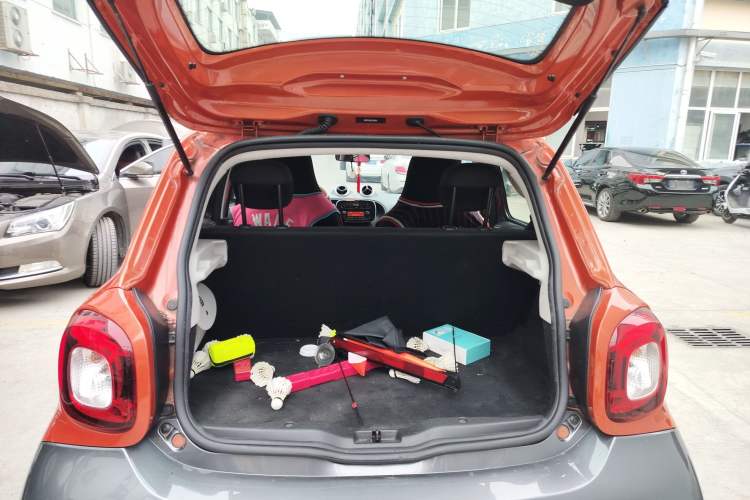 Used  forfour 2016 1.0L 52 kW Dynamic Edition