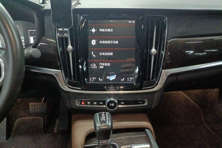 Used Volvo S90 2018 T4 Zhiyuan Edition
