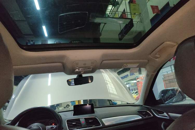 Used Audi Q3 2017 30 TFSI Fashion Model
