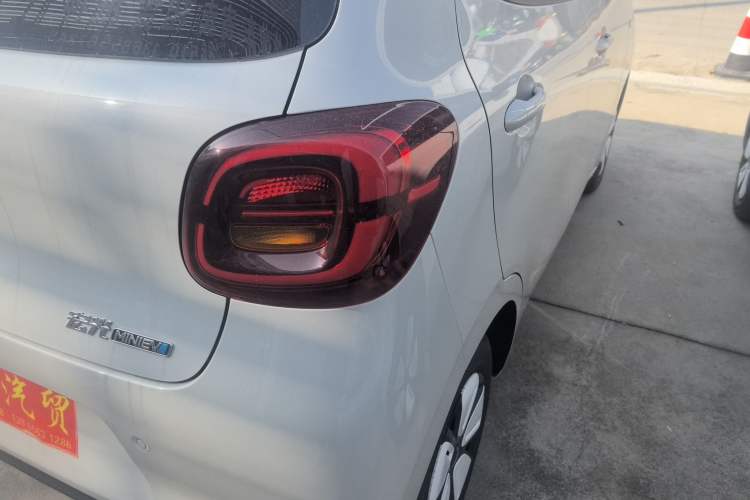 Used Wuling Hongguang MINIEV 2025 Four-Door Version Advanced Edition
